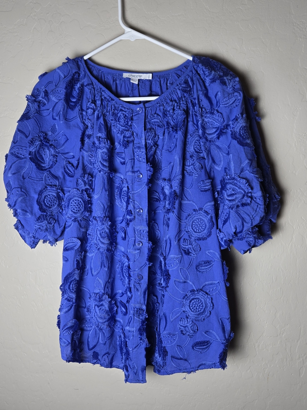 Chicos 3D Textured Floral Button Up Top Royal Blue Size 2 US 12